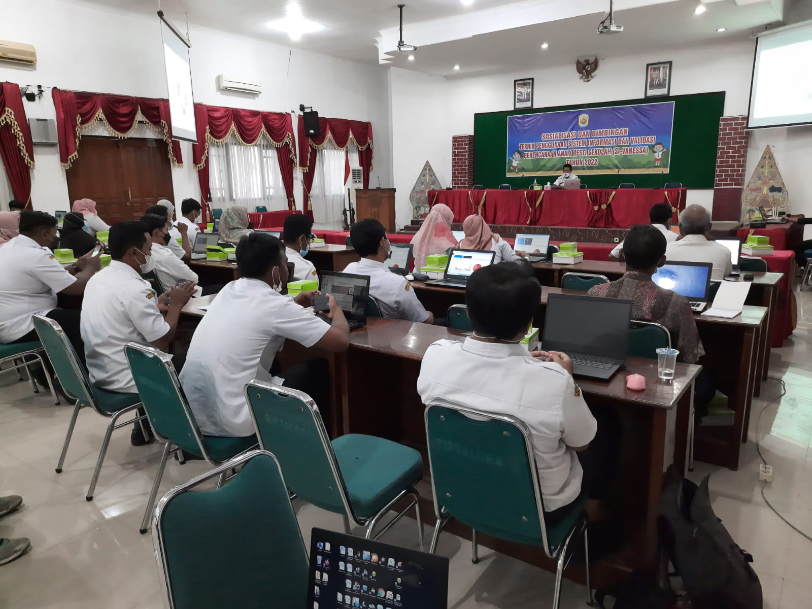 Bimtek Penggunaan Aplikasi SI VANESSA kepada 101 Desa Kelurahan di Kab. Grobogan